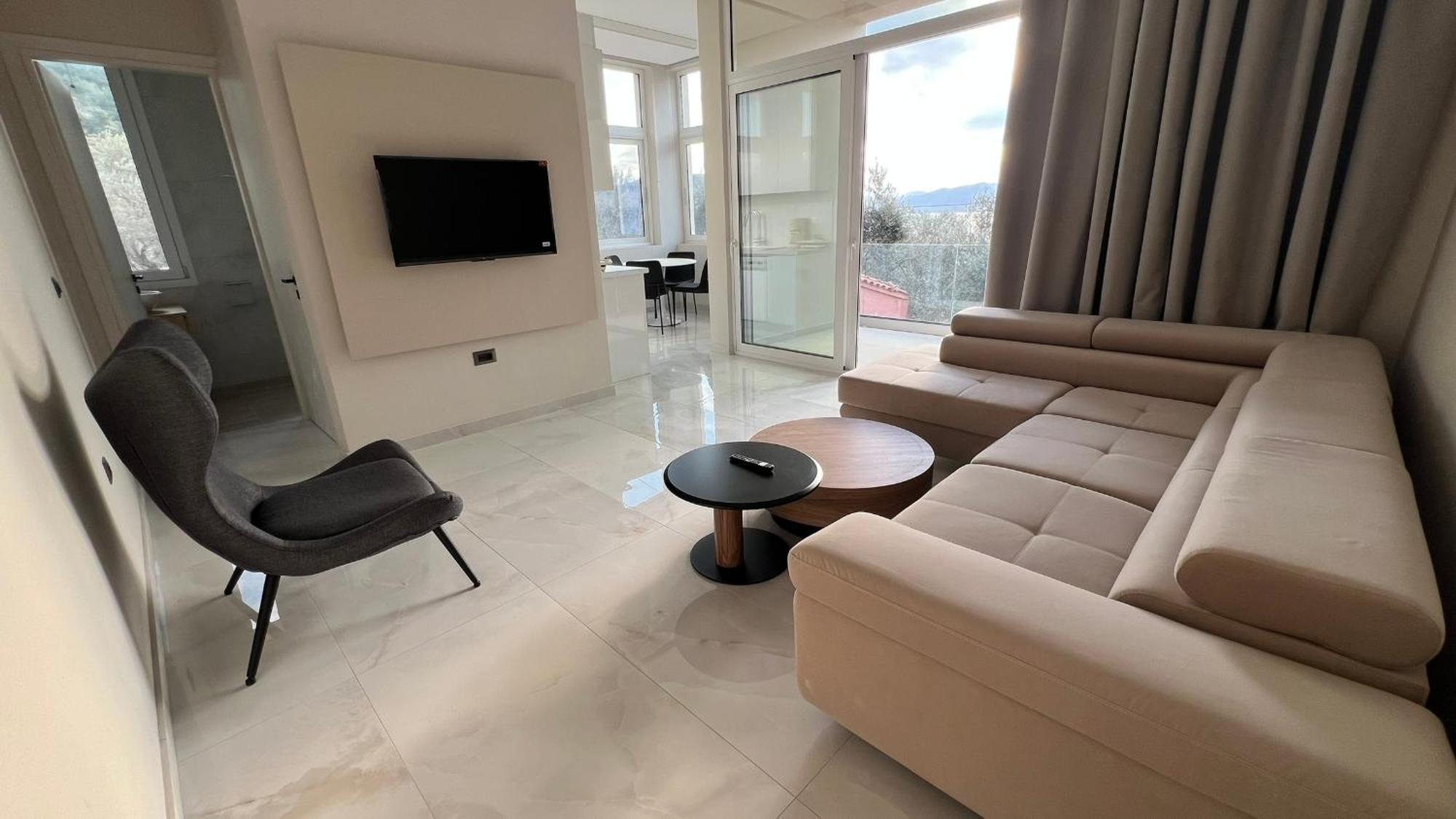 Presidential Sea View Apartment Mytilene Ngoại thất bức ảnh